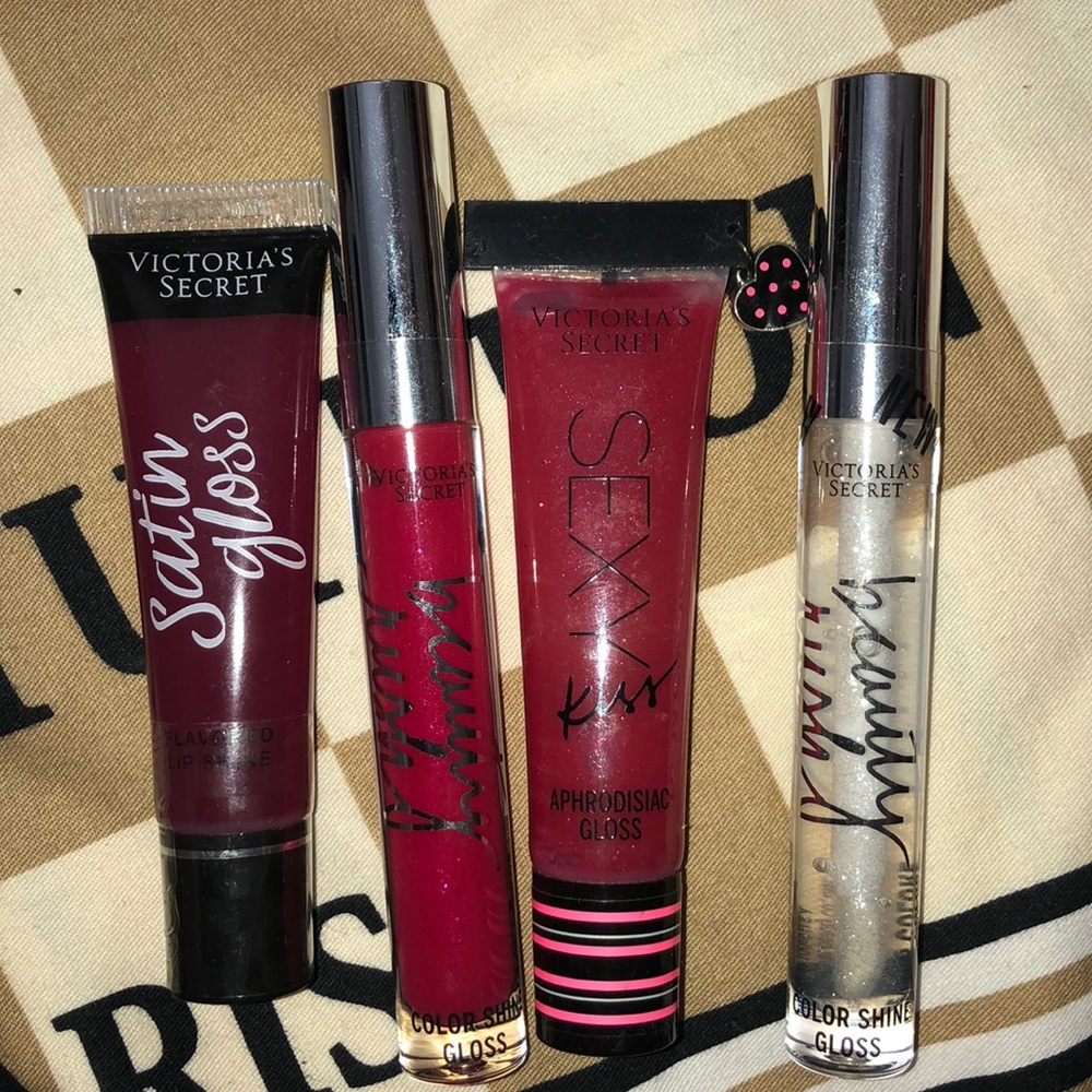 Selling these two bundle of lipgloss from VS